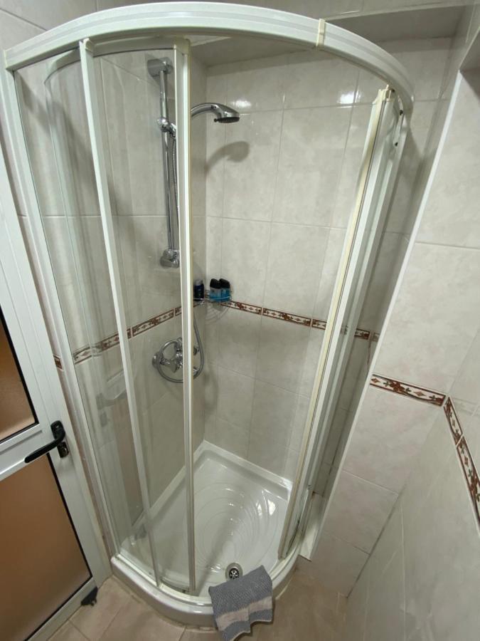 Moutallos Rooms Inn Homes Paphos Bagian luar foto
